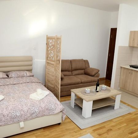 Nikšić Apartman Frida 아파트 외부 사진